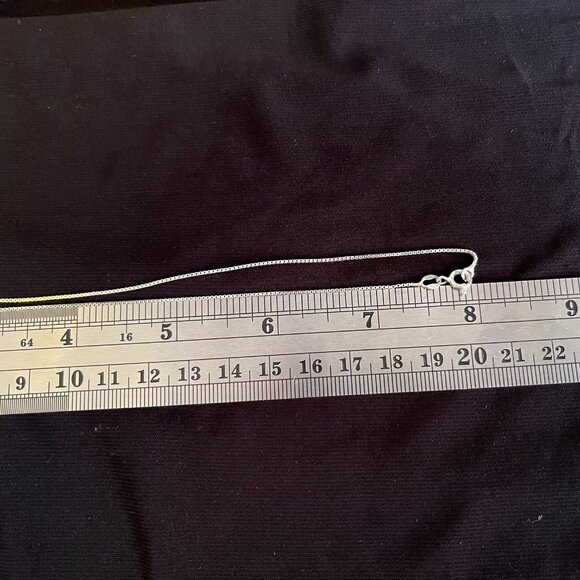 Carolee Sterling Silver White Crystal Halo Pendant  925 Italy Box Chain  Dainty - Picture 6 of 9